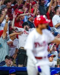 Trea Turner: Quay Đầu